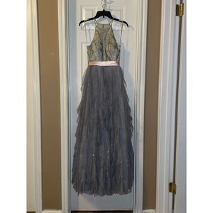 Silver Nights by teezeme Size 7 Straight dress